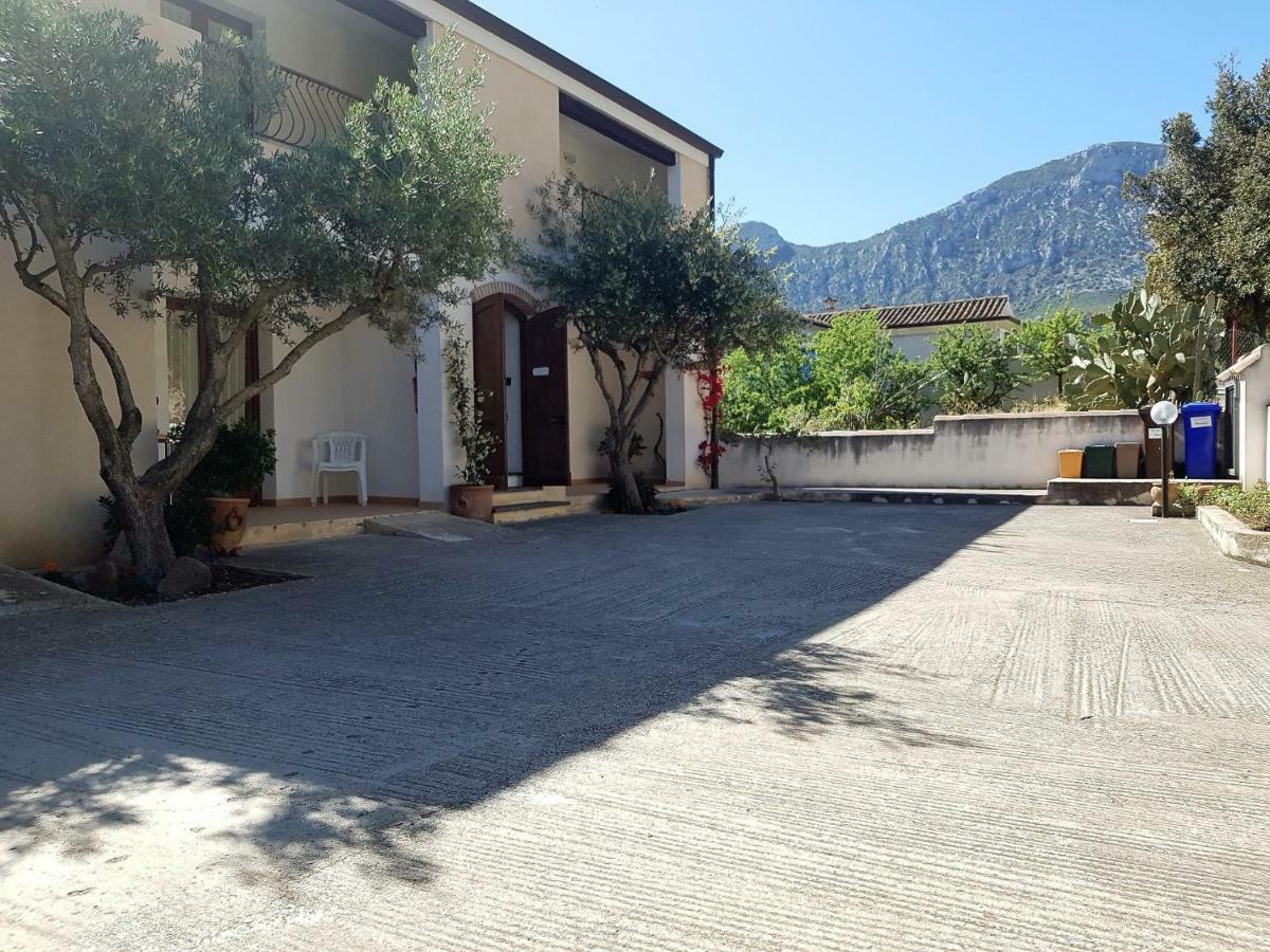 Hotel Su Pranu Onifai Exterior foto